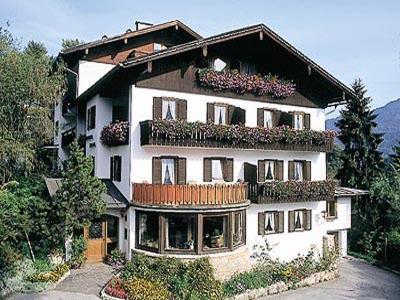 Haus Belvedere *